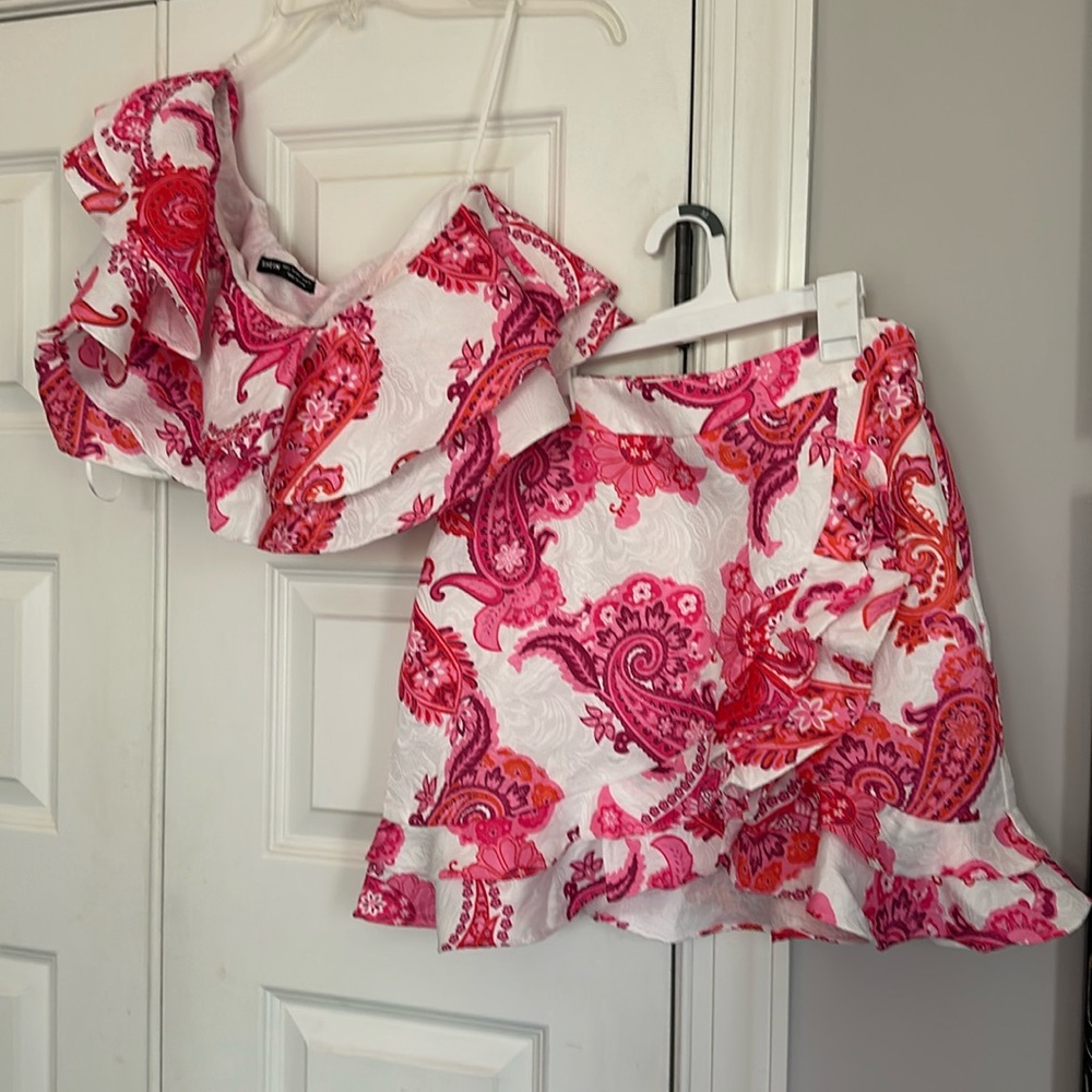 SHEIN two piece set. Size large. Skirt and top.